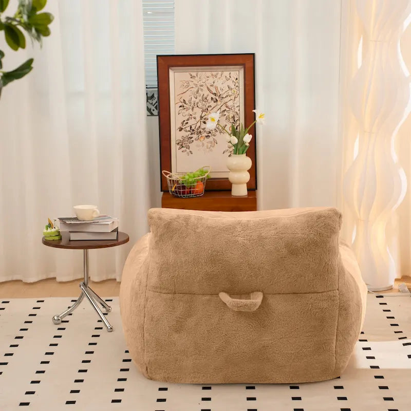 Pouf poire en fausse fourrure avec dossier, rembourrage en mousse déchiquetée haute densité et design polyvalent
