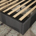 Lit plateforme queen size gris foncé avec 4 tiroirs de rangement, USB et lumières LED