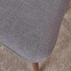 Chaise de salle à manger en tissu de style milieu de siècle