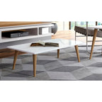 17h52 Table basse rectangulaire haute avec pieds évasés