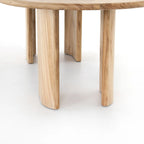 Table à manger en bois de Guanacaste doré avec pieds arqués